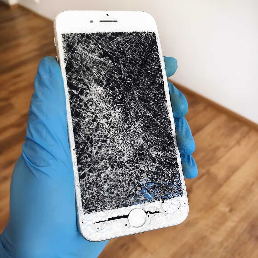 Wymiana ekranu iPhone Gdynia Serwis MacLab