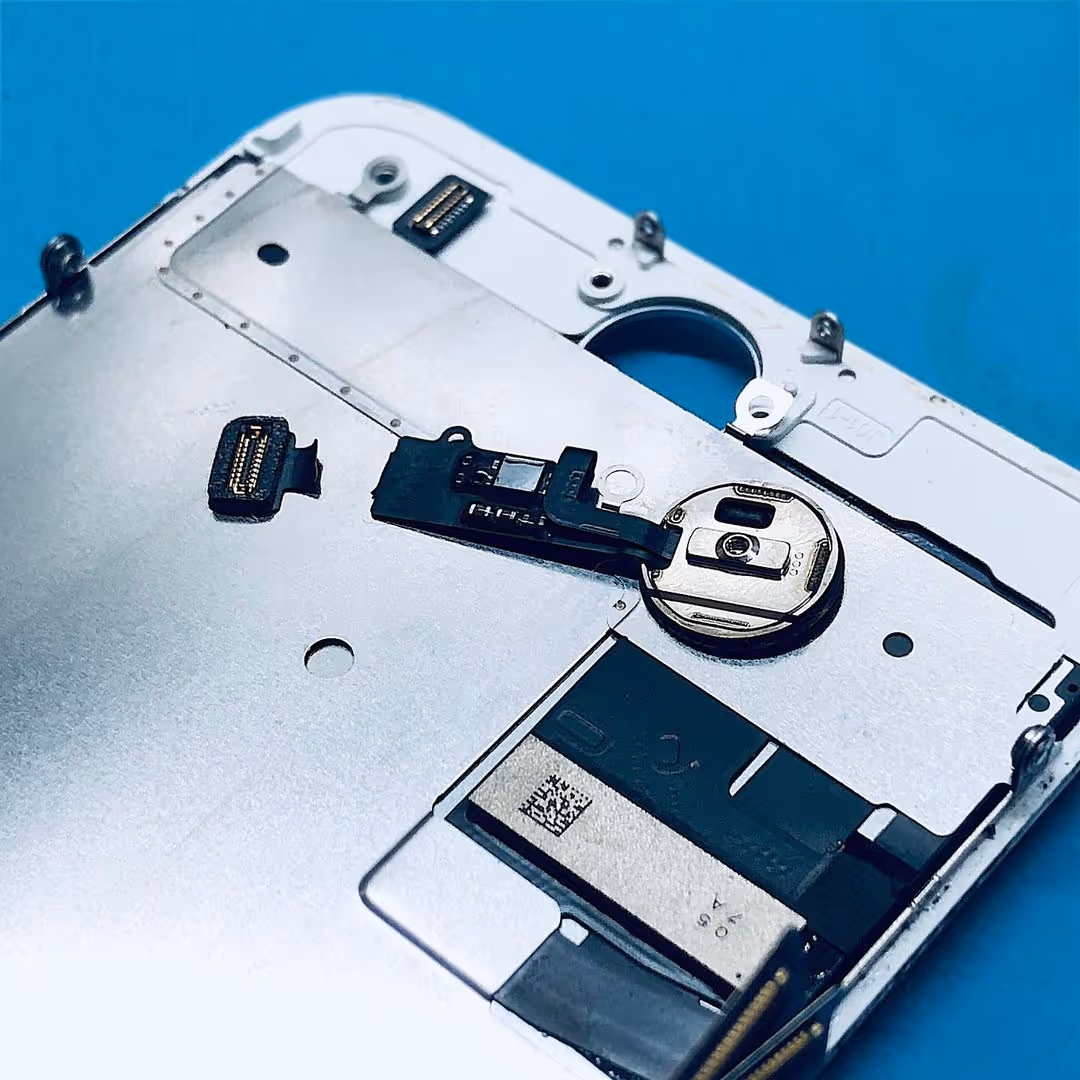 Naprawa przycisku Touch ID MacLab Gdynia