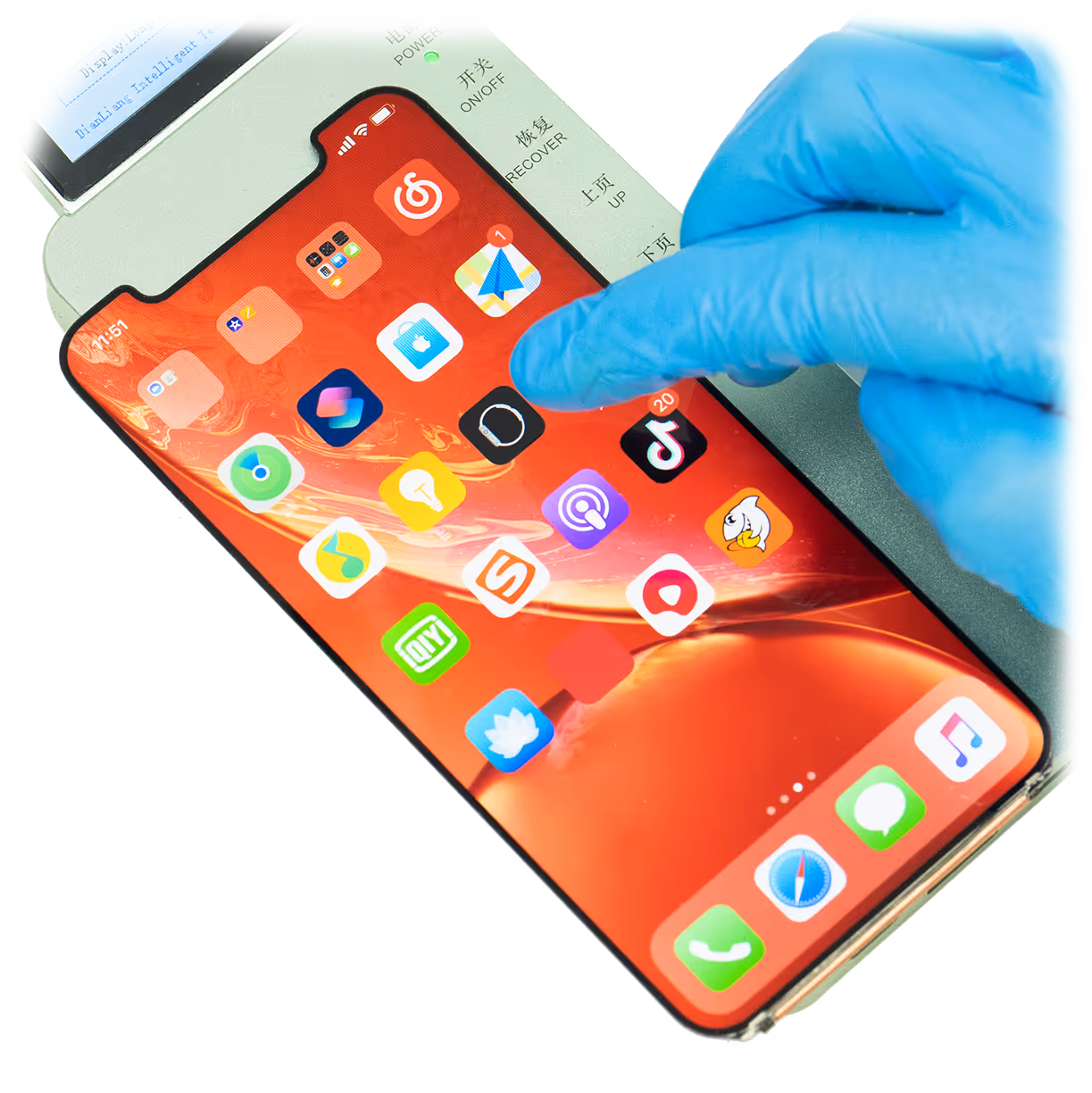 Regeneracja zbitego ekranu iPhone - MacLab Serwis Gdynia Trójmiasto